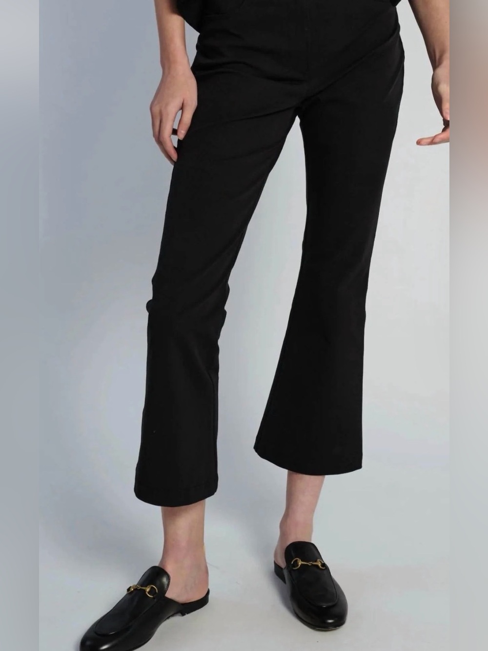 NWT Saint Art
Saint Art - Women's Preston Pant Size 6